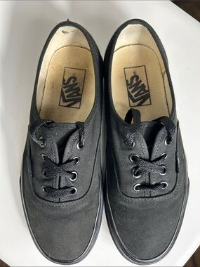 Vans Authentic Black Canvas Sneakers Women’s 7 Men’s 5.5 EU 37 Skate Shoes